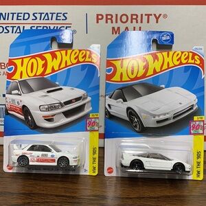 Hot wheels 90 Acura NSX - 98 Subaru Impreza￼ 22B-STi- version